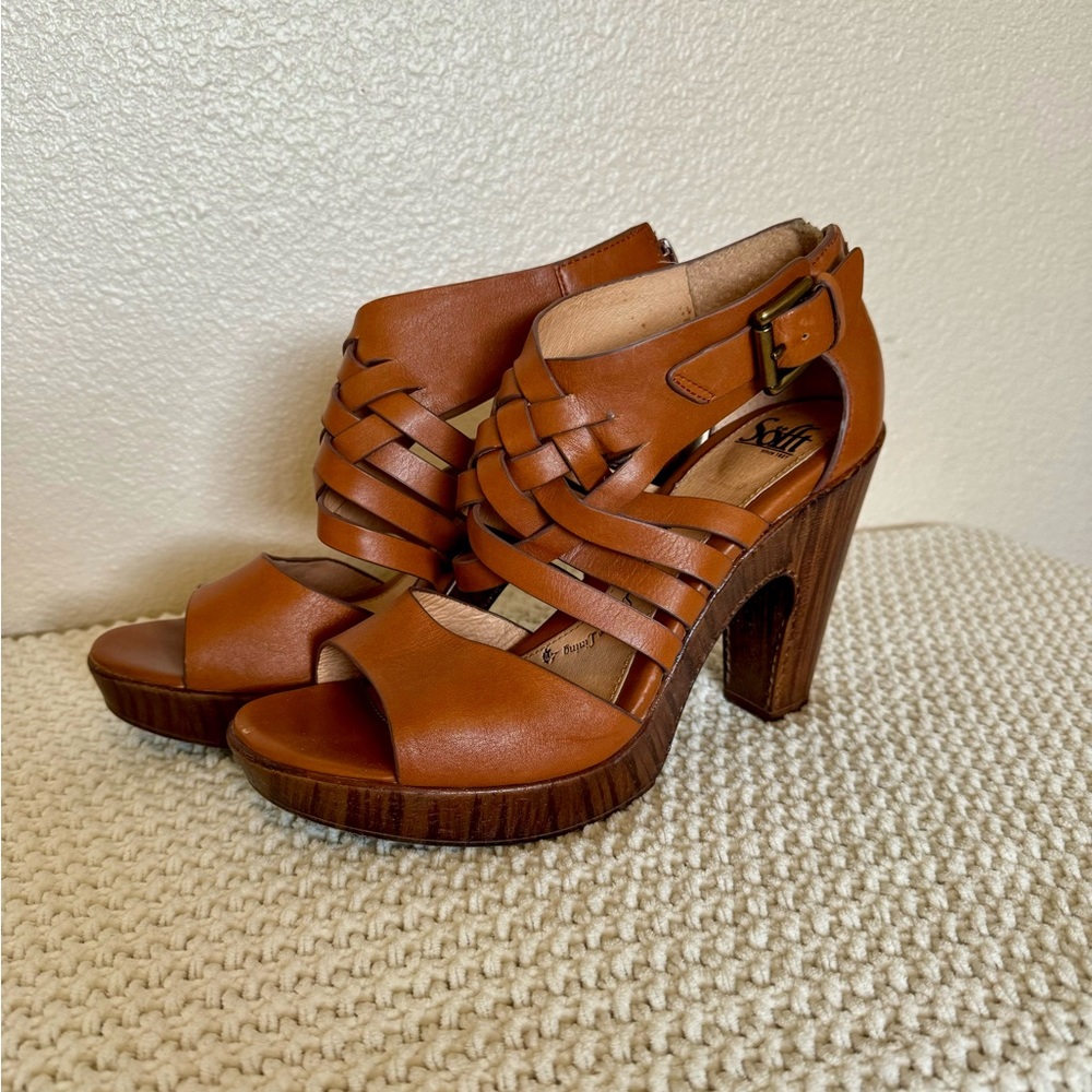 Sofft women’s heels!